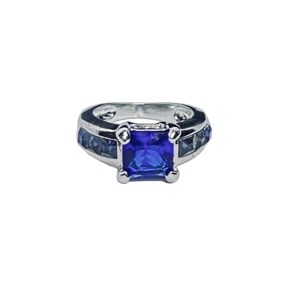 Silver Tone Statement Ring With Blue Glass Stones Sz 5 (R456)